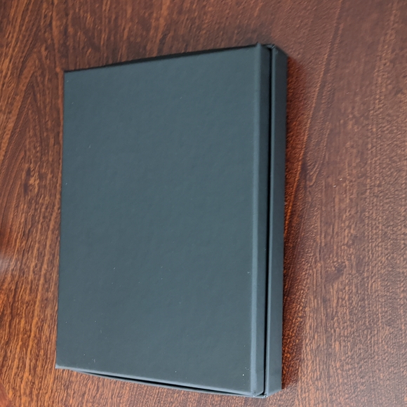 net a porter empty box 7"X5"x1" - Picture 3 of 3